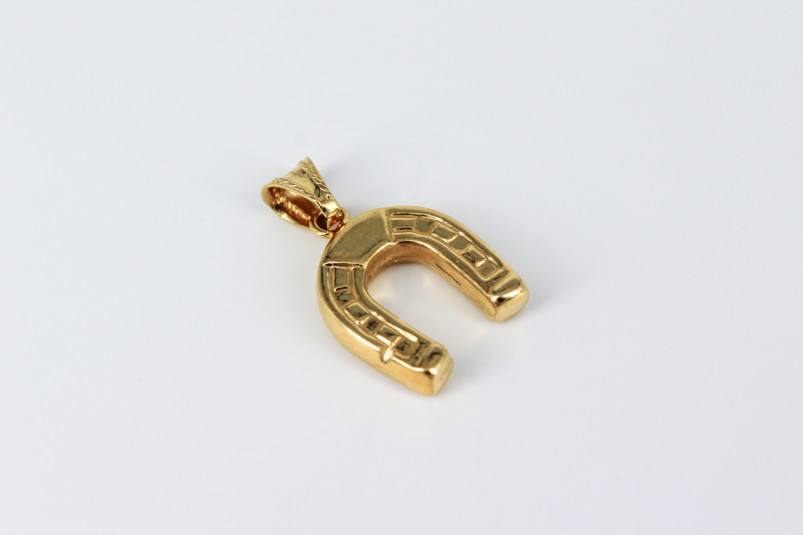 Colgante de oro de 18k. de segunda mano. Joyería de ocasión | ROYALHYSTERIA