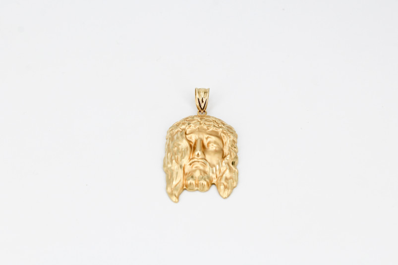 Colgante de oro de 18k. de segunda mano. Joyería de ocasión | ROYALHYSTERIA