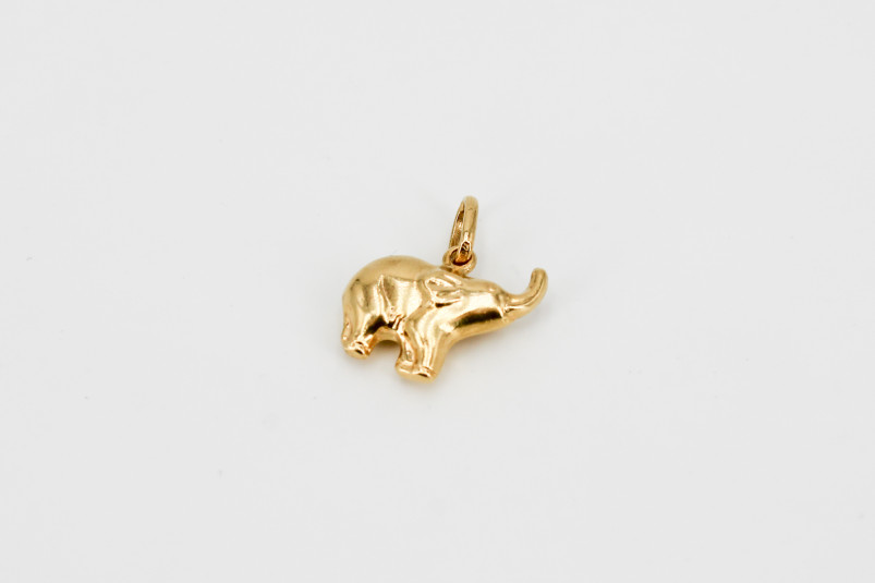 Colgante de oro de 18k. de segunda mano. Joyería de ocasión | ROYALHYSTERIA