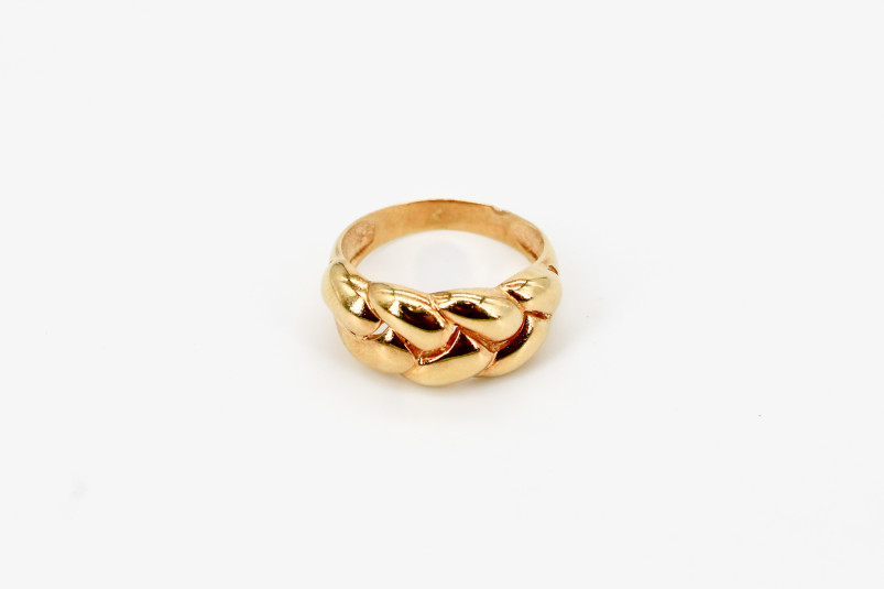 Anillo de oro de 18k. de segunda mano. Joyería de ocasión | ROYALHYSTERIA