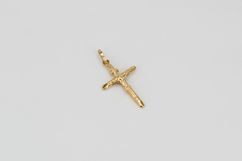 Cruz de oro de 18k. de segunda mano. Joyería de ocasión | ROYALHYSTERIA