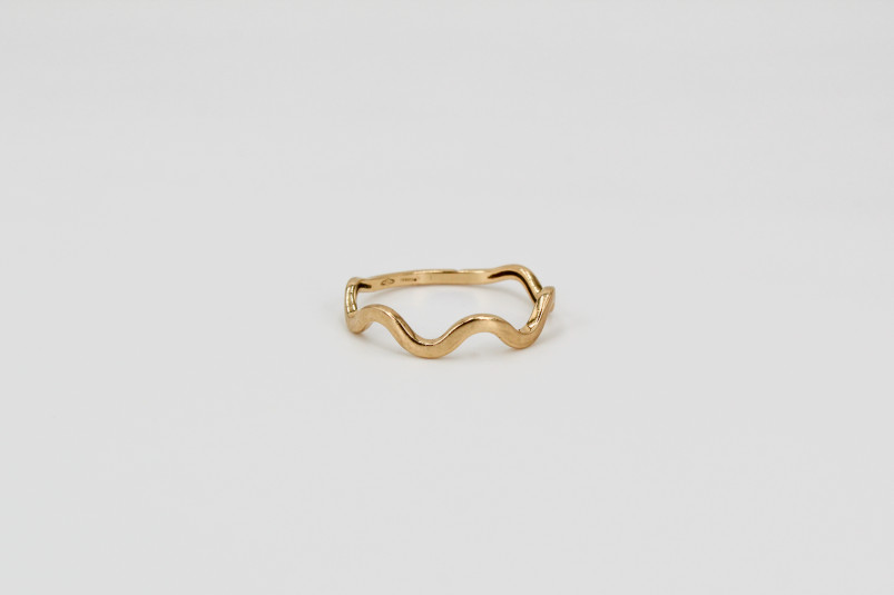 Anillo de oro de 18k. de segunda mano. Joyería de ocasión | ROYALHYSTERIA