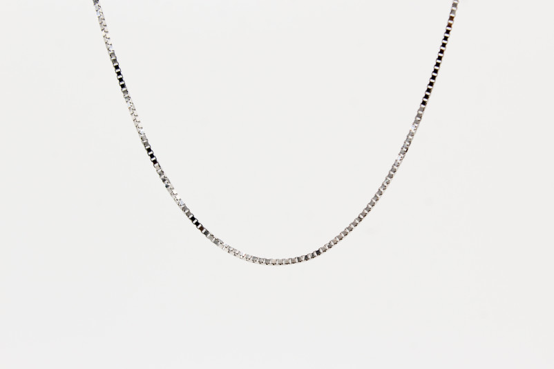 Cadena de oro blanco de 18k. de segunda mano. Joyería de ocasión | ROYALHYSTERIA