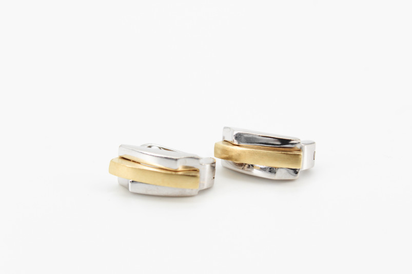 Pendiente de oro combinado de 18k. de segunda mano. Joyería de ocasión | ROYALHYSTERIA