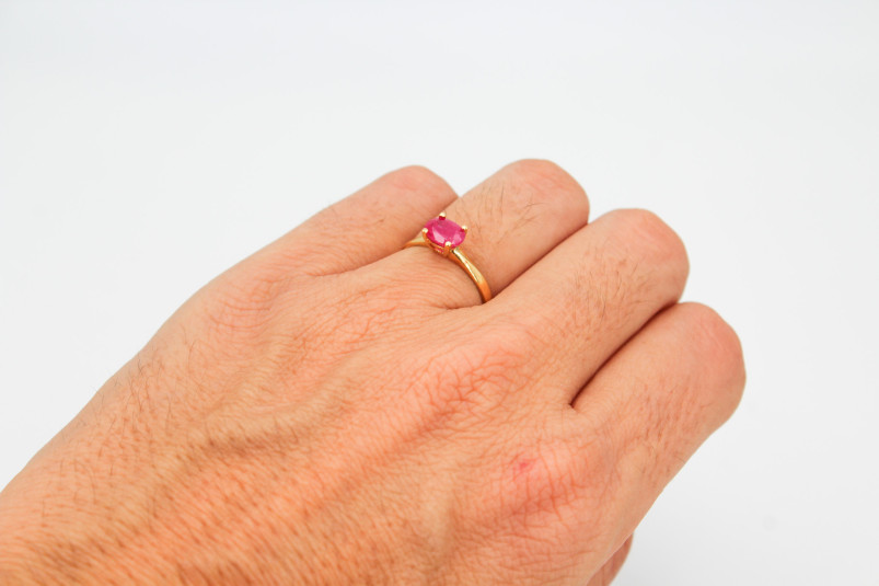 Anillo de oro de 18k. de segunda mano. Joyería de ocasión | ROYALHYSTERIA