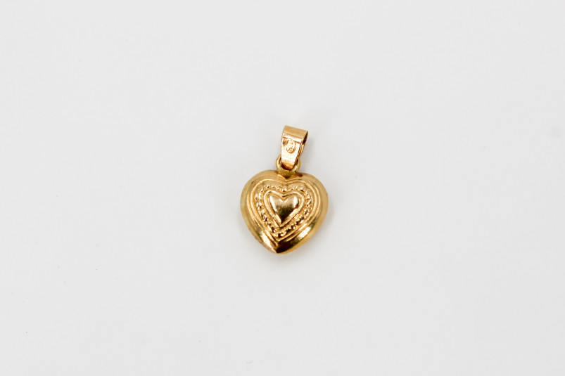 Colgante de oro de 18k. de segunda mano. Joyería de ocasión | ROYALHYSTERIA