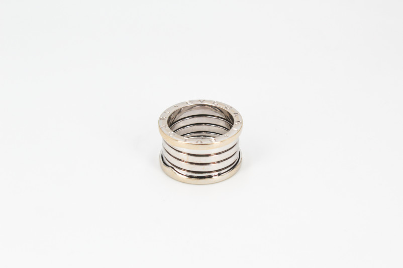 Anillo de oro blanco de 18k. de segunda mano. Joyería de ocasión | ROYALHYSTERIA