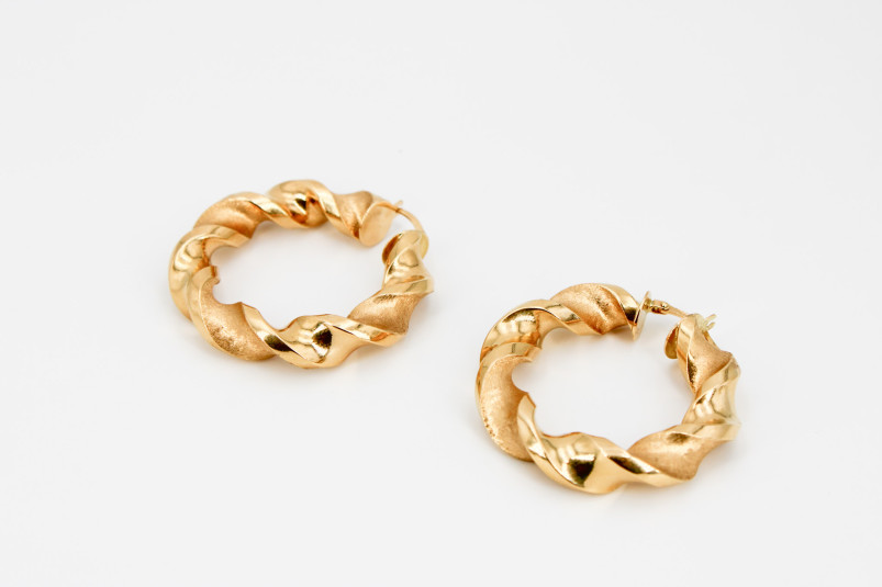 Aro de oro de 18k. de segunda mano. Joyería de ocasión | ROYALHYSTERIA