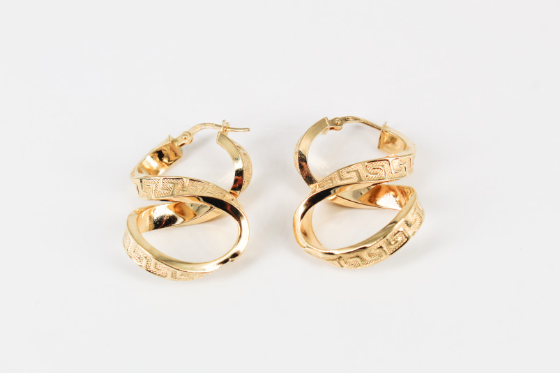 Pendiente de oro de 18k. de segunda mano. Joyería de ocasión | ROYALHYSTERIA