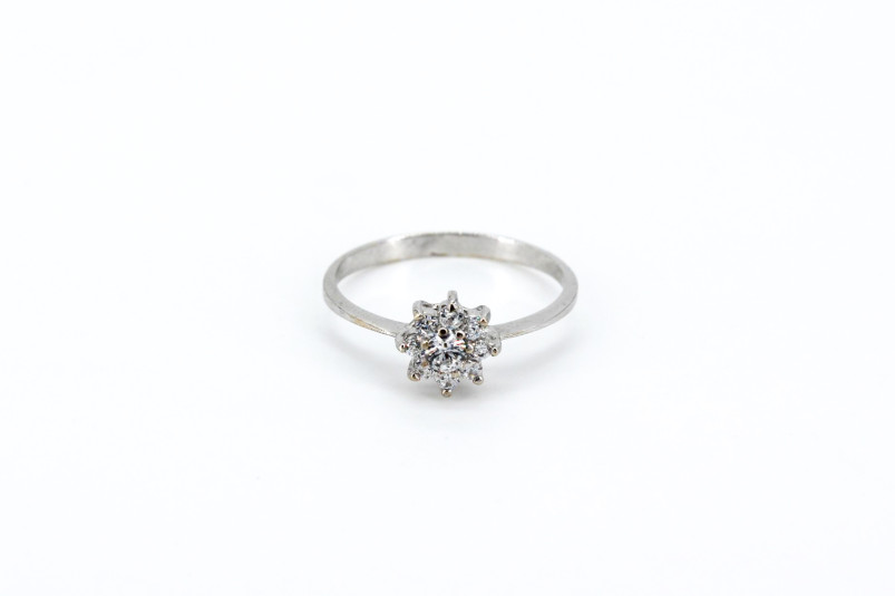 Anillo de oro blanco de 18k. de segunda mano. Joyería de ocasión | ROYALHYSTERIA
