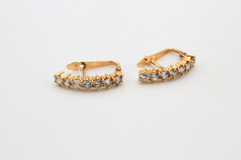 Pendiente de oro de 18k. de segunda mano. Joyería de ocasión | ROYALHYSTERIA