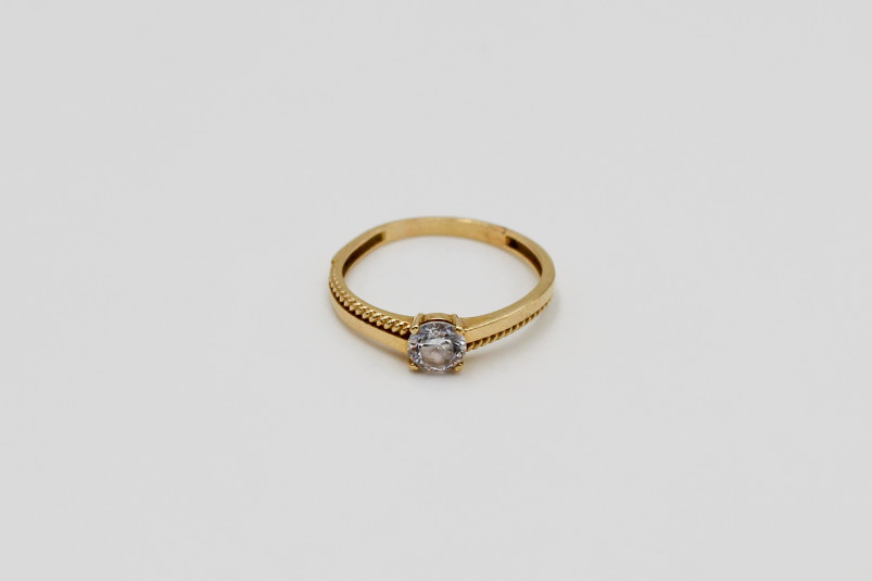 Solitario de oro de 18k. de segunda mano. Joyería de ocasión | ROYALHYSTERIA
