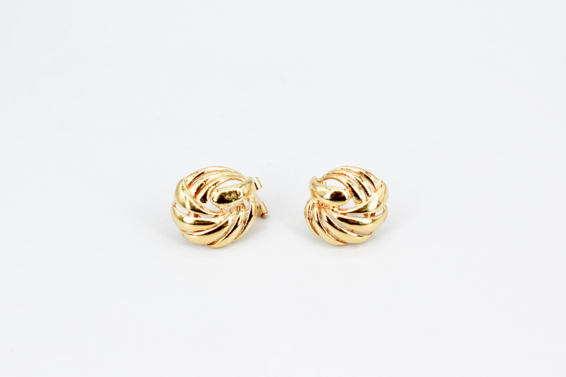 Pendiente de oro de 18k. de segunda mano. Joyería de ocasión | ROYALHYSTERIA