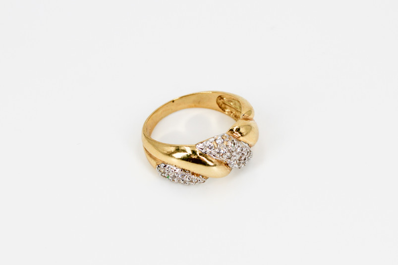 Anillo de oro de 18k. de segunda mano. Joyería de ocasión | ROYALHYSTERIA