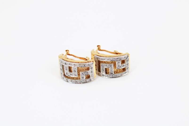 Pendiente de oro combinado de 18k. de segunda mano. Joyería de ocasión | ROYALHYSTERIA
