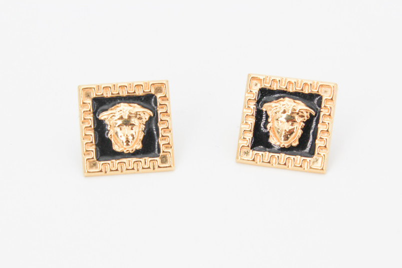 Pendiente de oro de 18k. de segunda mano. Joyería de ocasión | ROYALHYSTERIA