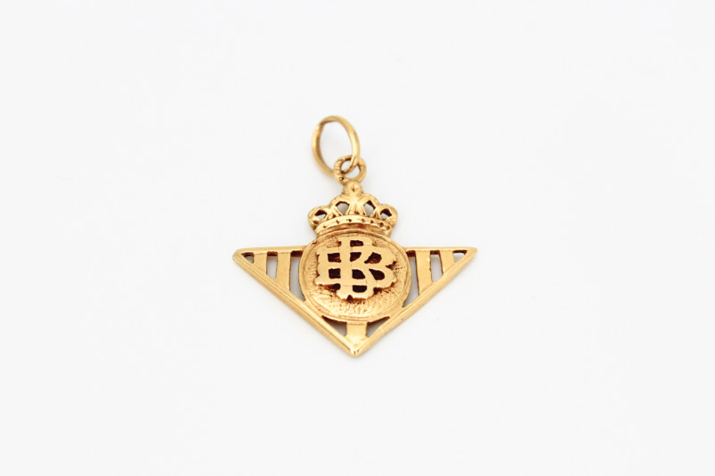 Colgante de oro de 18k. de segunda mano. Joyería de ocasión | ROYALHYSTERIA