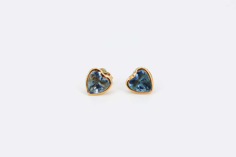Pendiente de oro de 18k. de segunda mano. Joyería de ocasión | ROYALHYSTERIA
