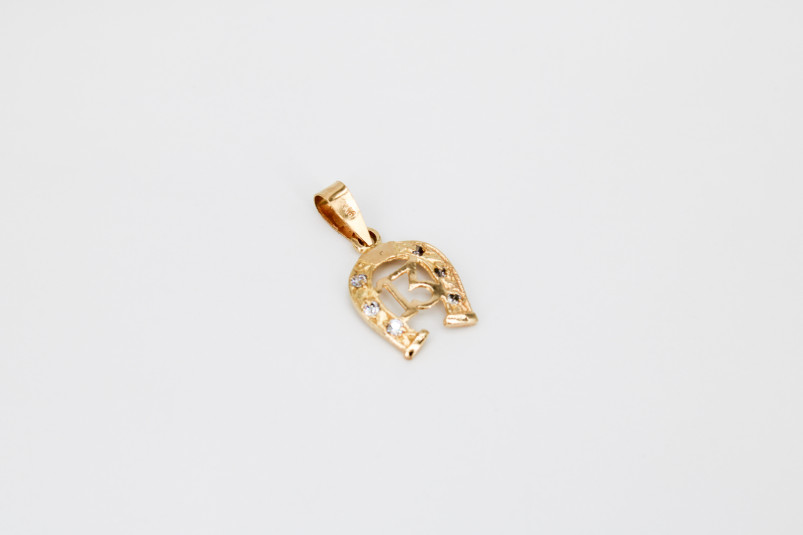 Colgante de oro de 18k. de segunda mano. Joyería de ocasión | ROYALHYSTERIA