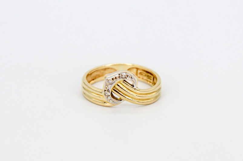 Anillo de oro de 18k. de segunda mano. Joyería de ocasión | ROYALHYSTERIA