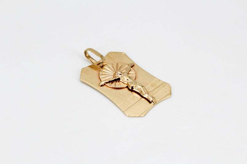 Colgante de oro de 18k. de segunda mano. Joyería de ocasión | ROYALHYSTERIA