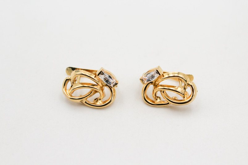 Pendiente de oro de 18k. de segunda mano. Joyería de ocasión | ROYALHYSTERIA
