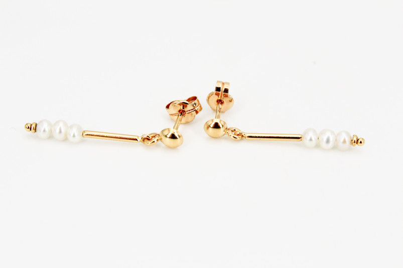 Pendiente de oro de 18k. de segunda mano. Joyería de ocasión | ROYALHYSTERIA
