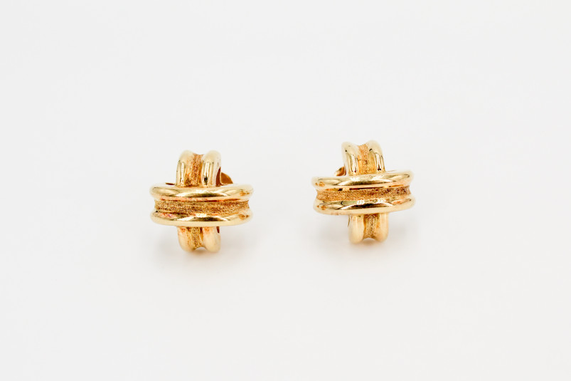 Pendiente de oro de 18k. de segunda mano. Joyería de ocasión | ROYALHYSTERIA