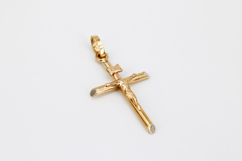 Cruz de oro de 18k. de segunda mano. Joyería de ocasión | ROYALHYSTERIA