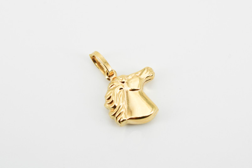 Colgante de oro de 18k. de segunda mano. Joyería de ocasión | ROYALHYSTERIA