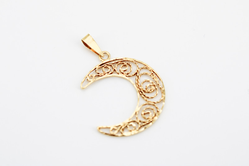 Colgante de oro de 18k. de segunda mano. Joyería de ocasión | ROYALHYSTERIA