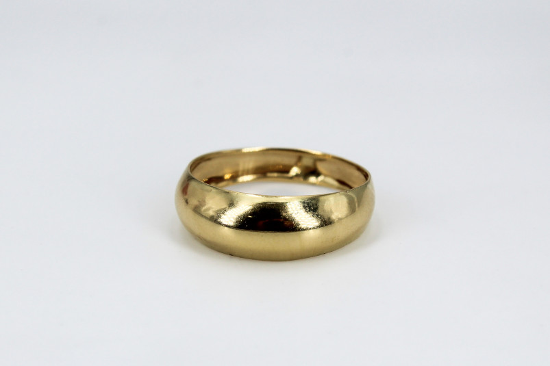 Anillo de oro de 18k. de segunda mano. Joyería de ocasión | ROYALHYSTERIA