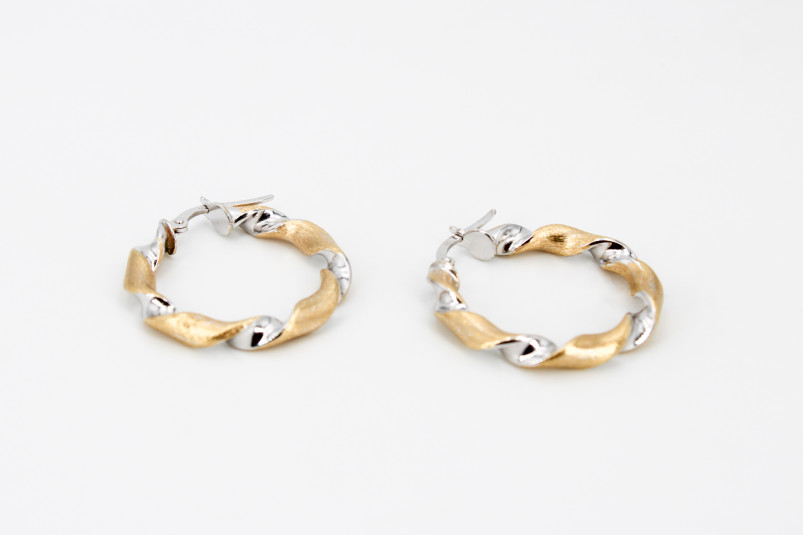 Aro de oro combinado de 18k. de segunda mano. Joyería de ocasión | ROYALHYSTERIA