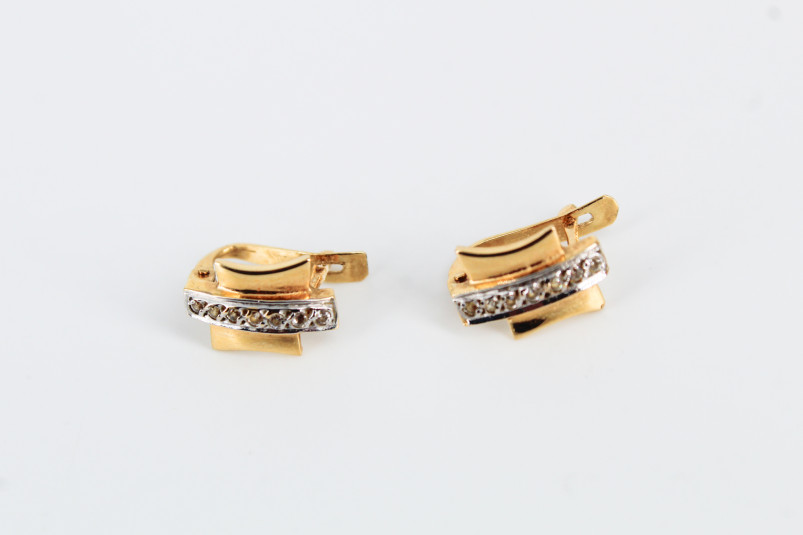 Pendiente de oro de 18k. de segunda mano. Joyería de ocasión | ROYALHYSTERIA