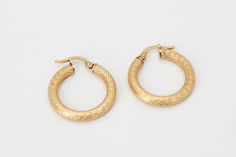 Aro de oro de 18k. de segunda mano. Joyería de ocasión | ROYALHYSTERIA