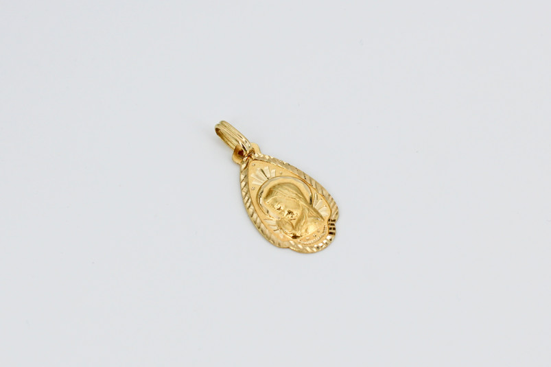 Medalla de oro de 18k. de segunda mano. Joyería de ocasión | ROYALHYSTERIA