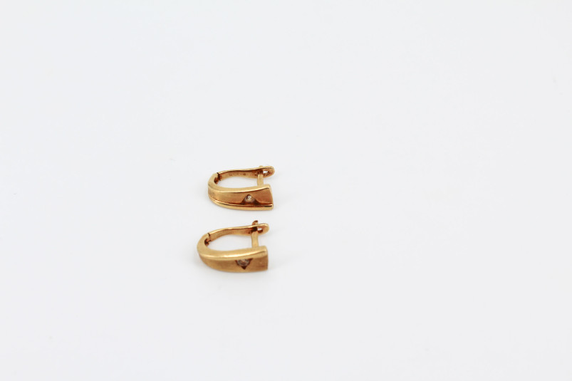 Pendiente de oro de 18k. de segunda mano. Joyería de ocasión | ROYALHYSTERIA