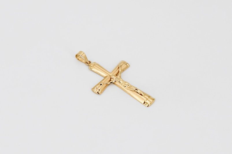Cruz de oro de 18k. de segunda mano. Joyería de ocasión | ROYALHYSTERIA