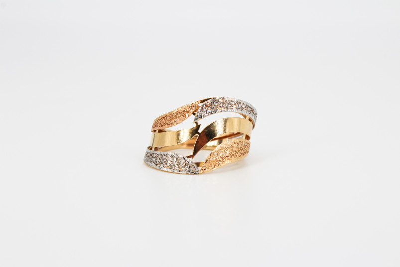 Anillo de oro combinado de 18k. de segunda mano. Joyería de ocasión | ROYALHYSTERIA