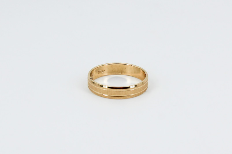 Alianza de oro de 18k. de segunda mano. Joyería de ocasión | ROYALHYSTERIA