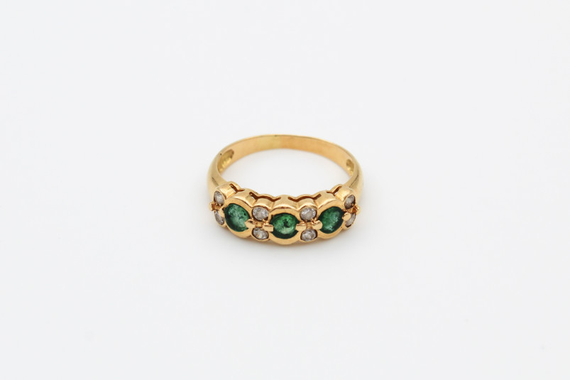 Anillo de oro de 18k. de segunda mano. Joyería de ocasión | ROYALHYSTERIA